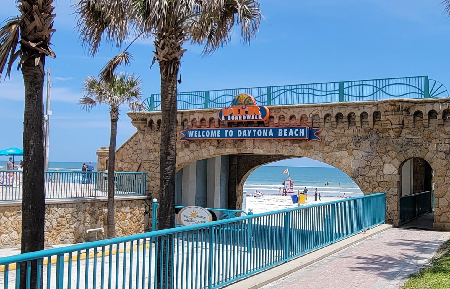 2195 GREEN VALLEY ST, DAYTONA BEACH, FL, 32124