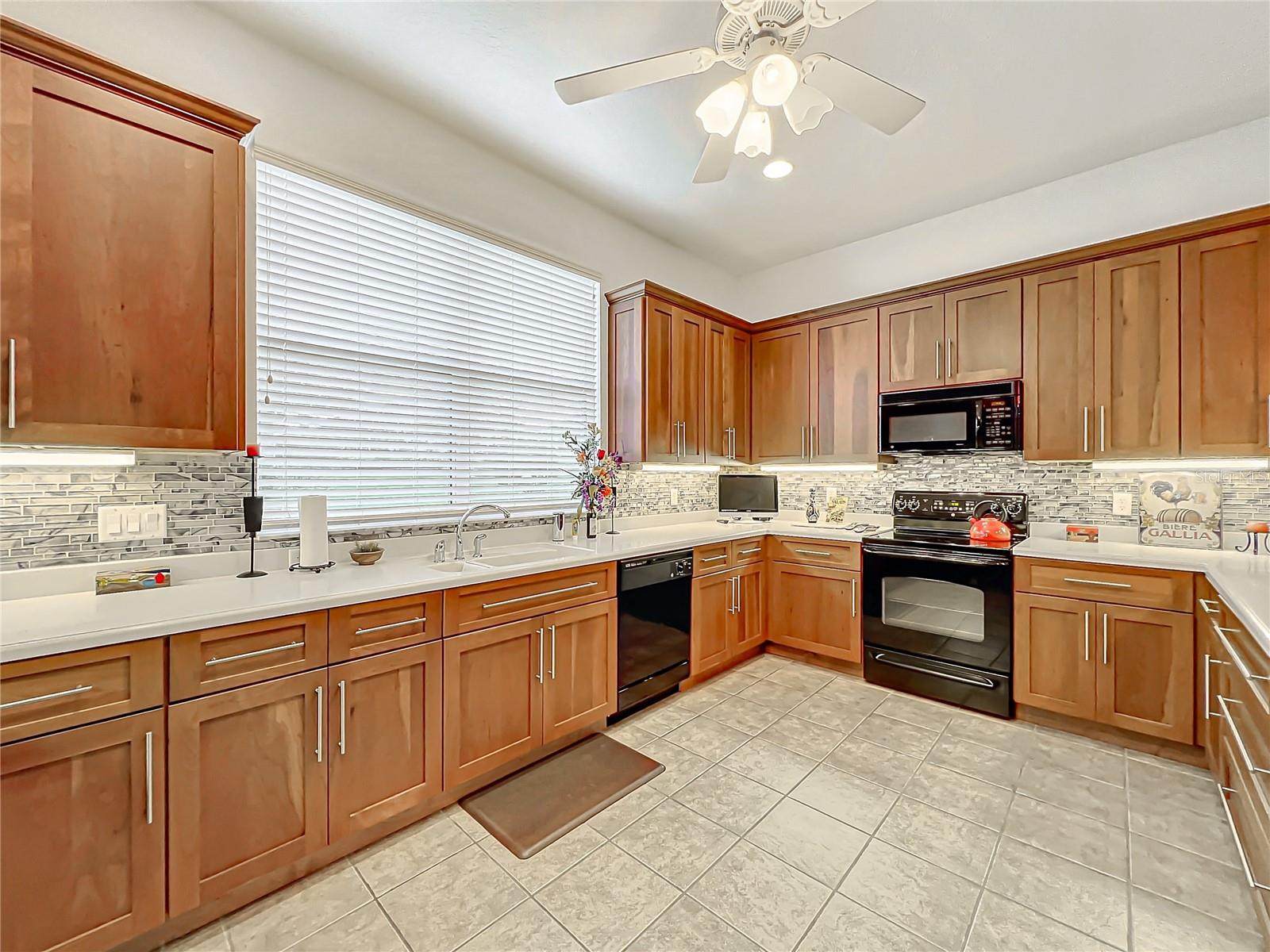25321 FOREST OAK CT, LEESBURG, FL, 34748