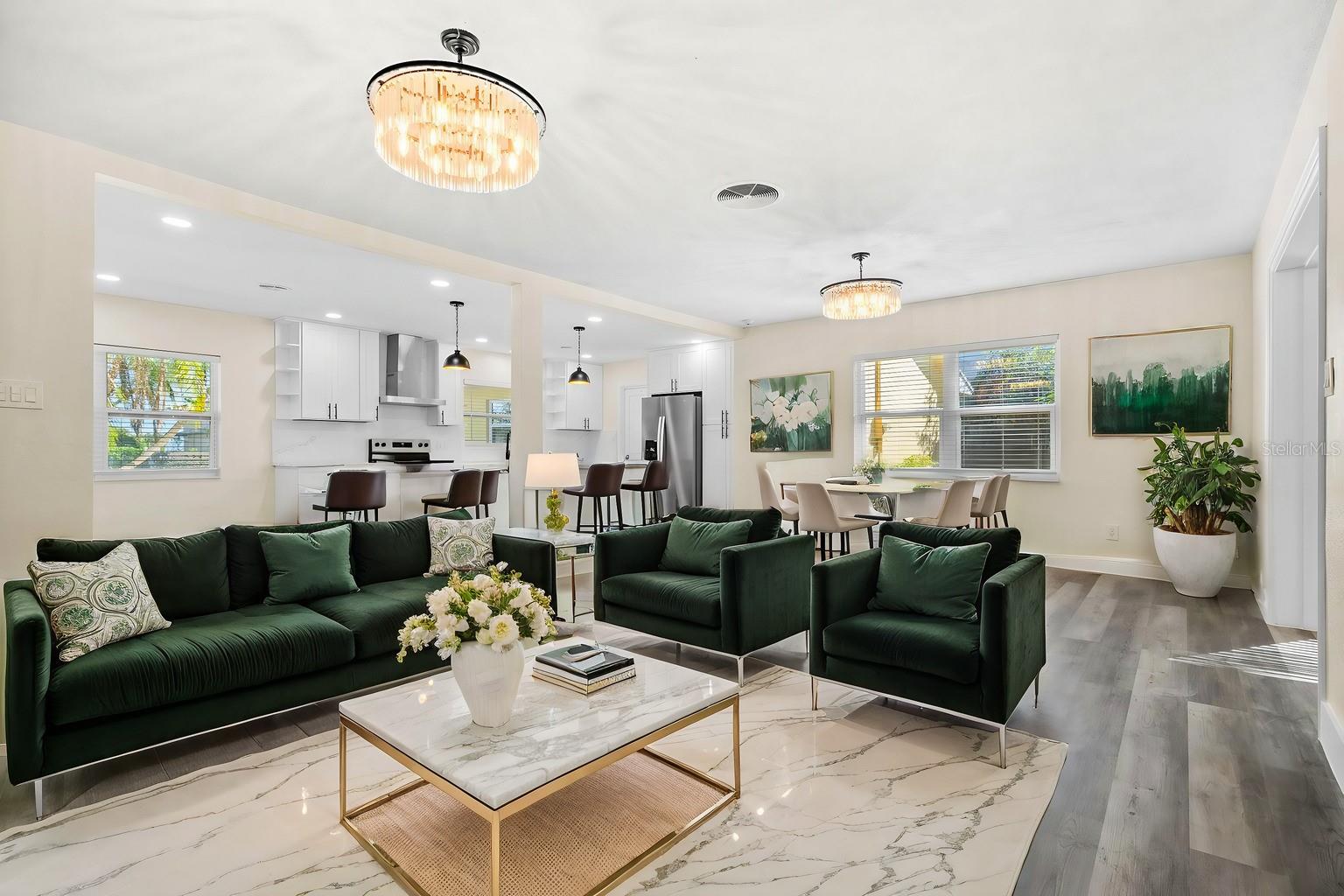 136 BAY POINT DR NE, ST PETERSBURG, FL, 33704