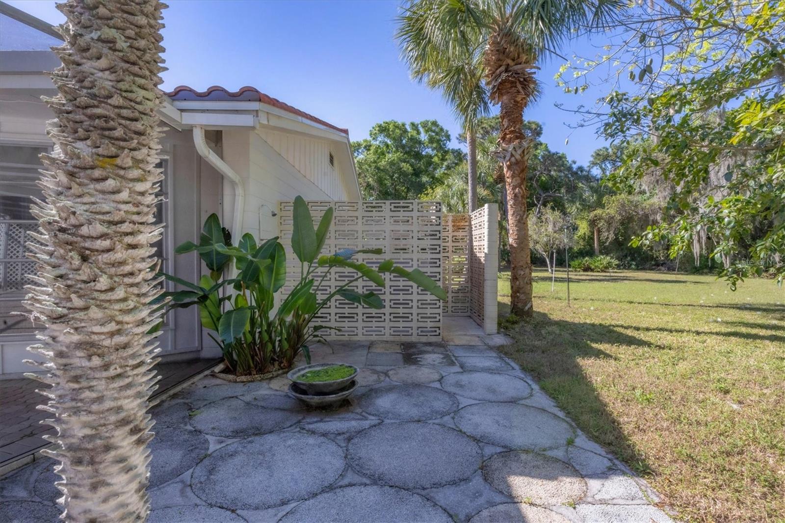 A4634295 Property Photo