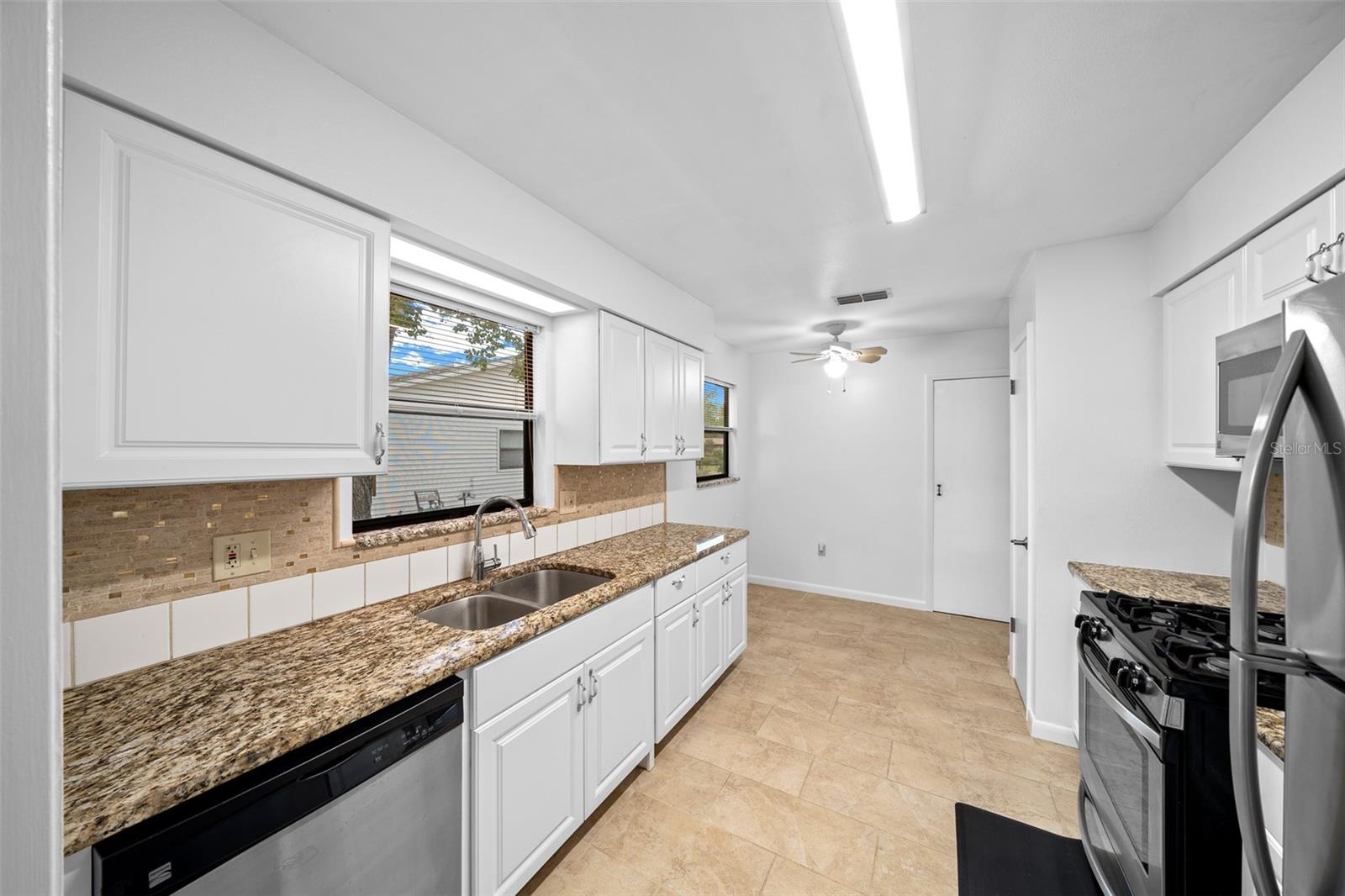 77 ABERDEEN CIR #77A, LEESBURG, FL, 34788