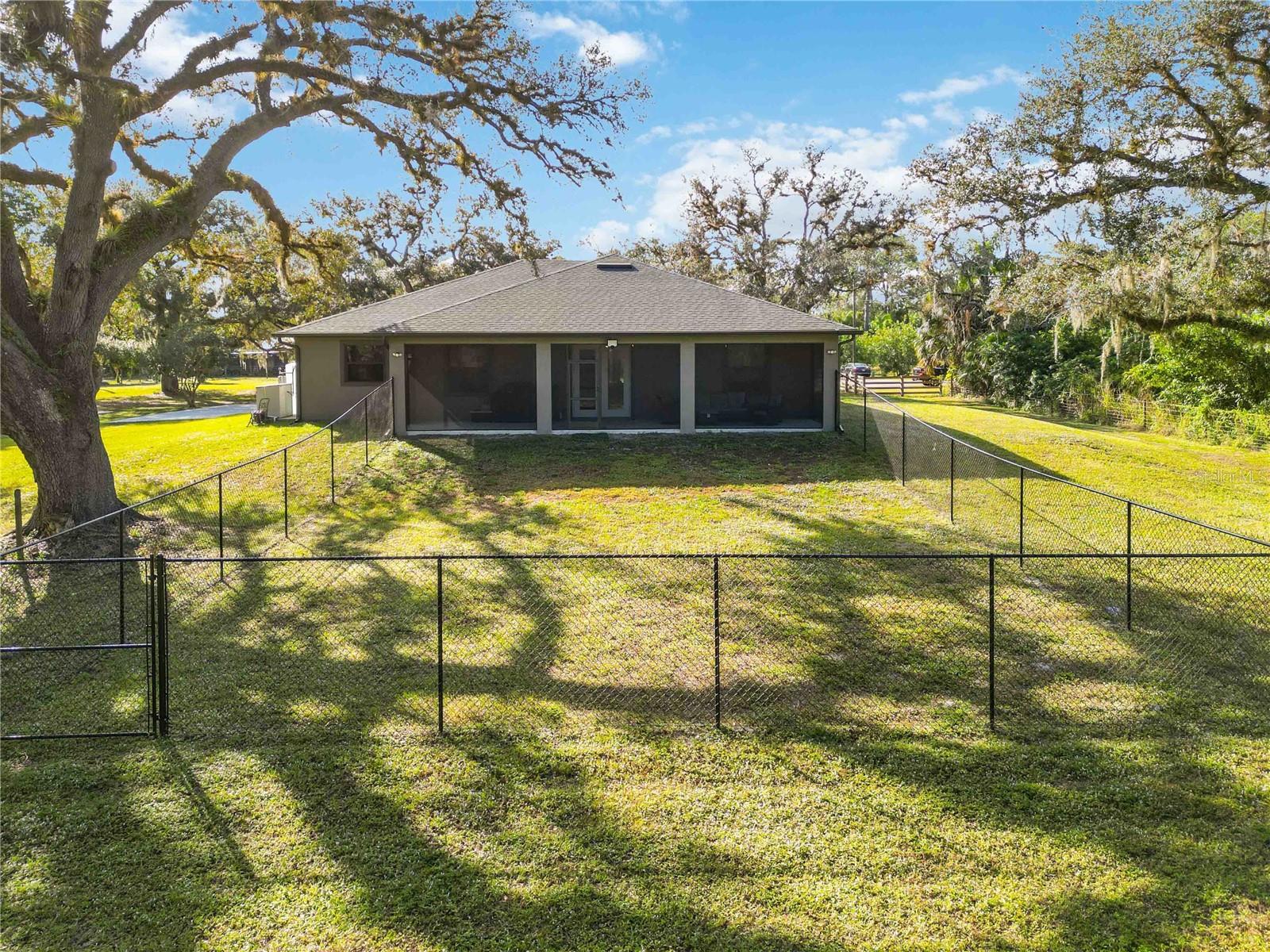 2391 LIPPINCOTT RD, ALVA, FL, 33920