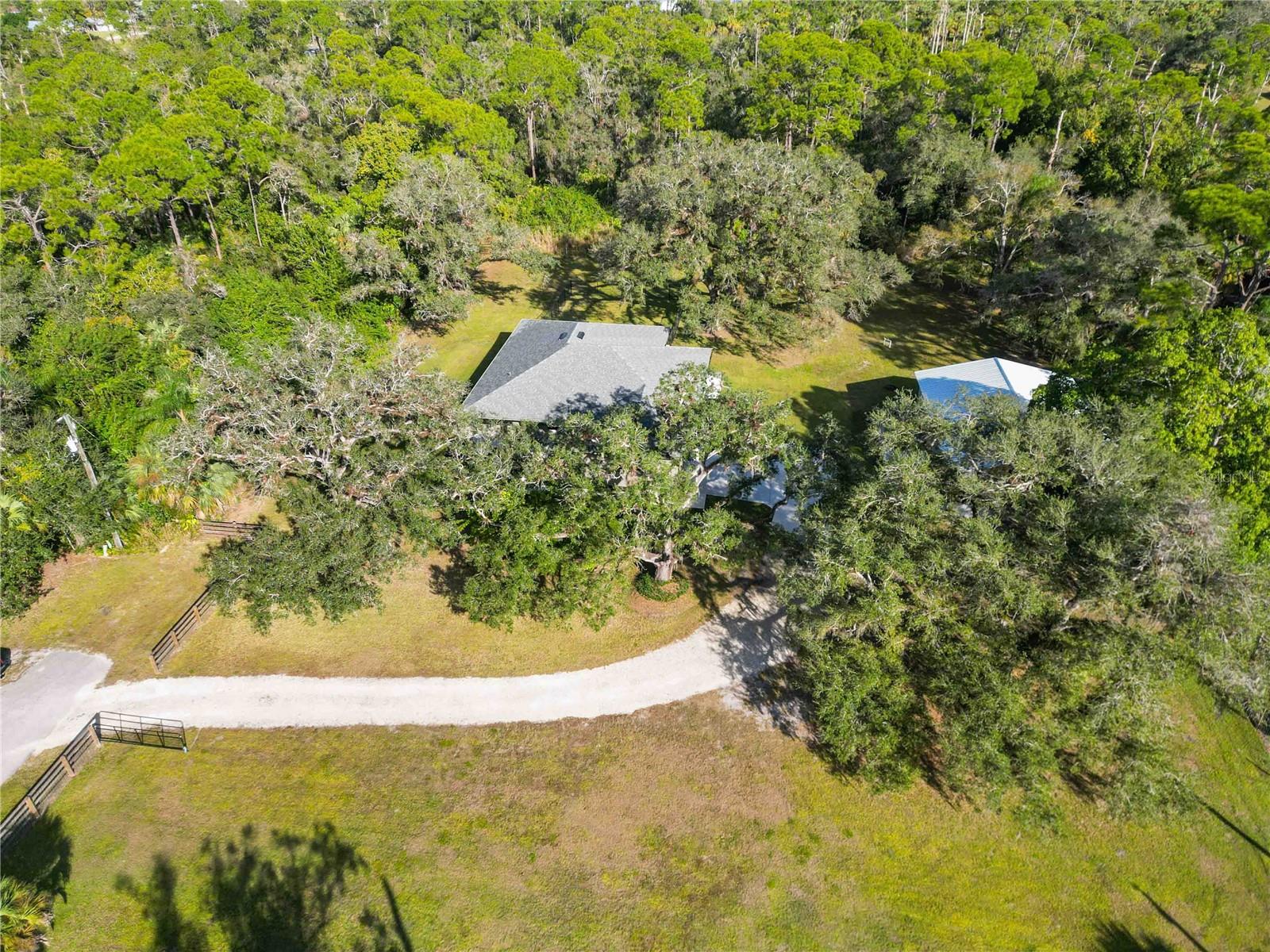 2391 LIPPINCOTT RD, ALVA, FL, 33920