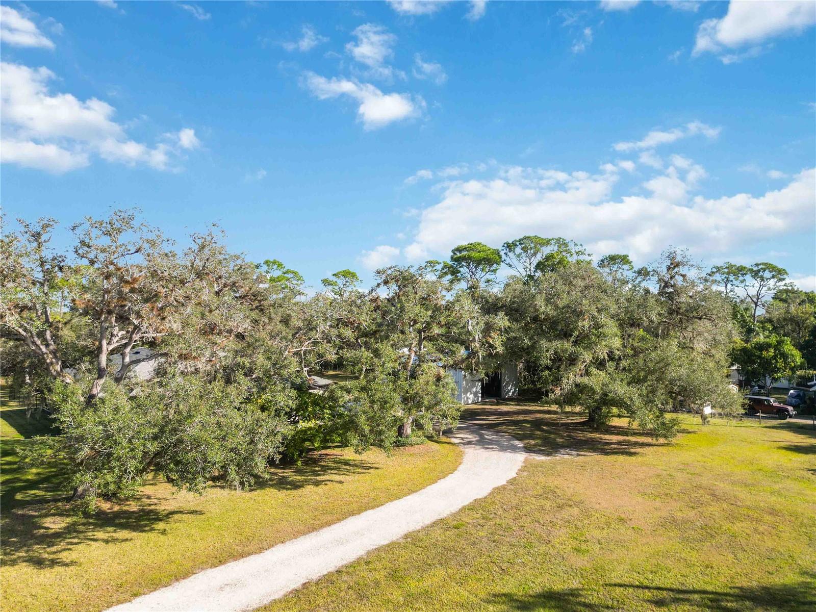 2391 LIPPINCOTT RD, ALVA, FL, 33920