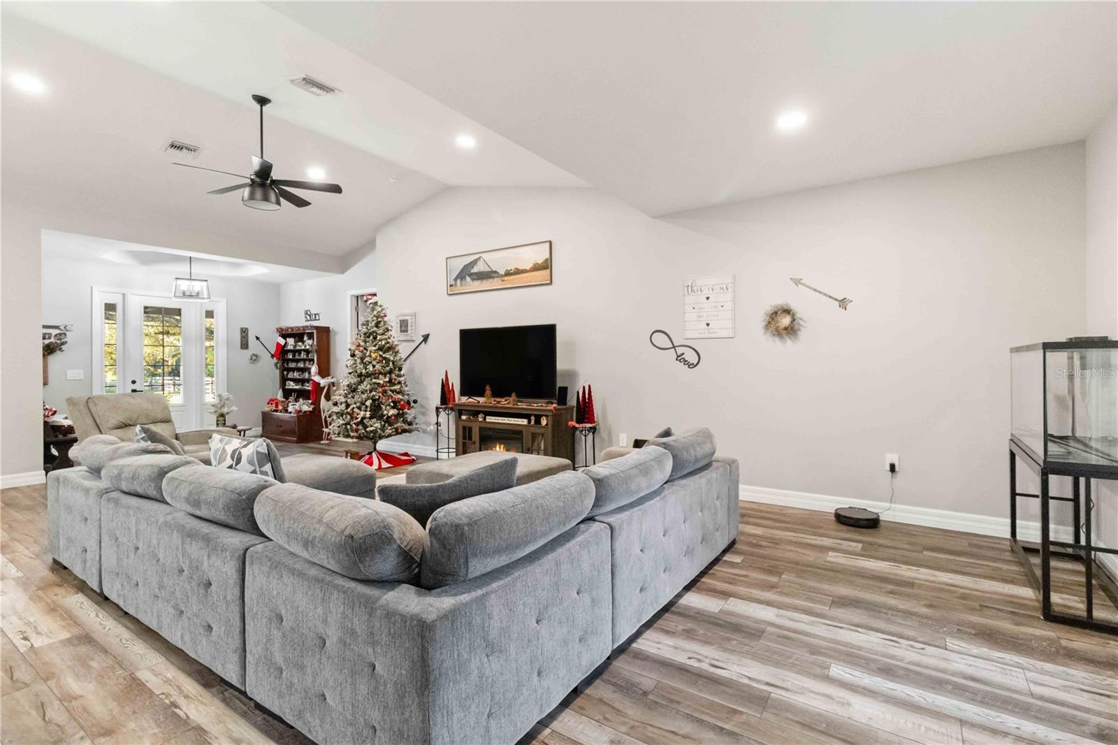 2391 LIPPINCOTT RD, ALVA, FL, 33920