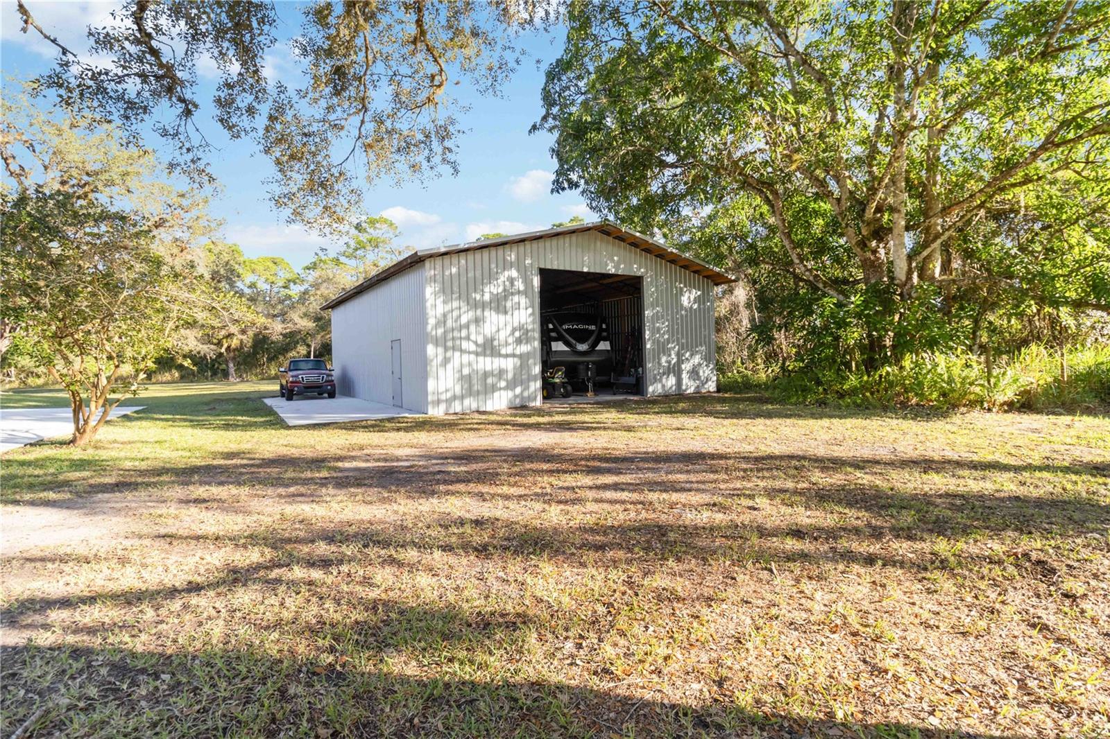 2391 LIPPINCOTT RD, ALVA, FL, 33920