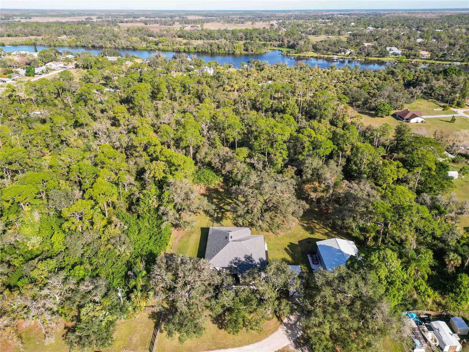 2391 LIPPINCOTT RD, ALVA, FL, 33920