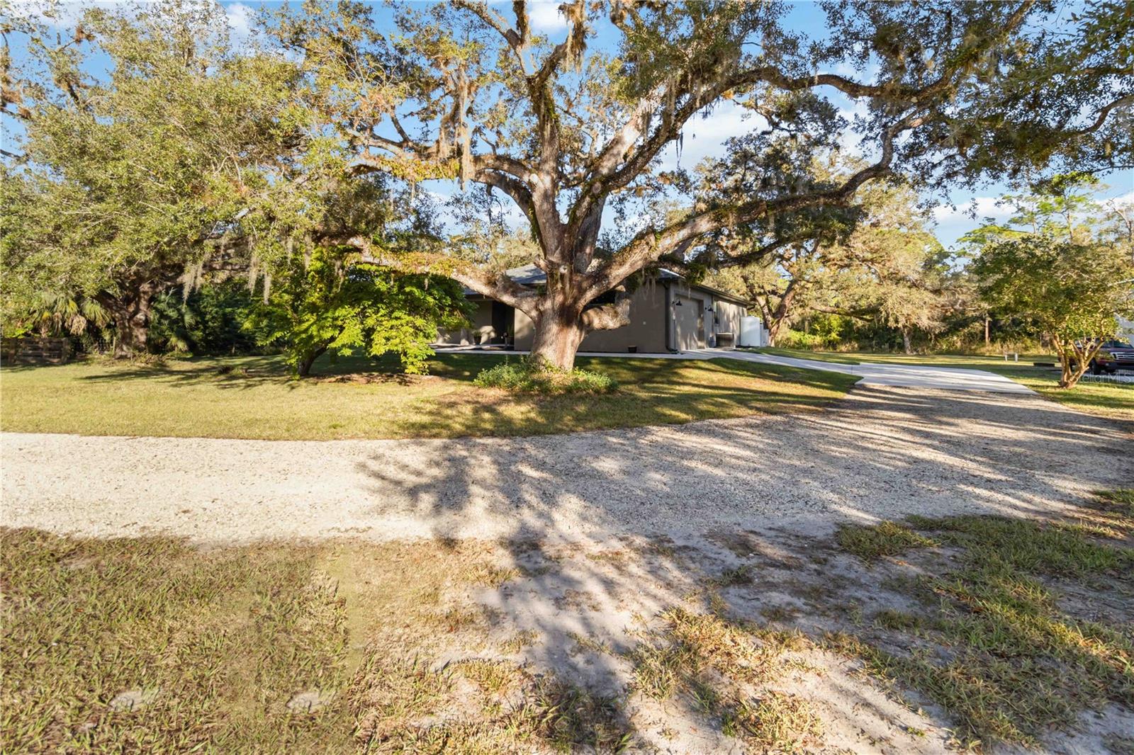 2391 LIPPINCOTT RD, ALVA, FL, 33920