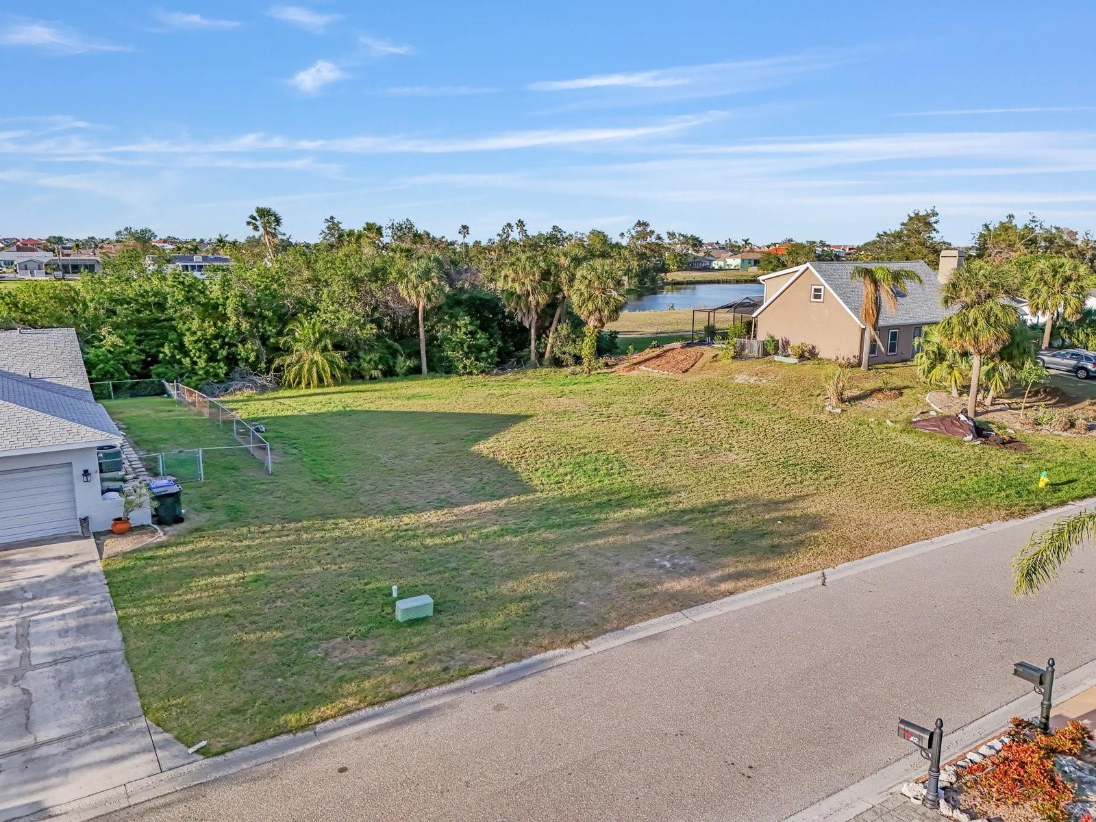 901 EAGLE LN, APOLLO BEACH, FL, 33572