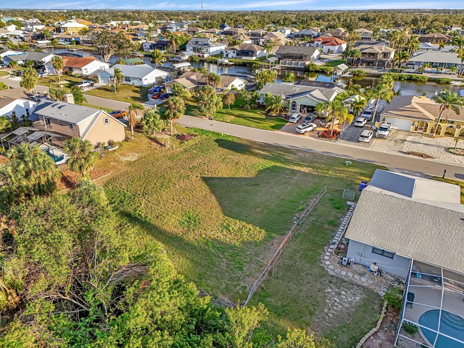 901 EAGLE LN, APOLLO BEACH, FL, 33572