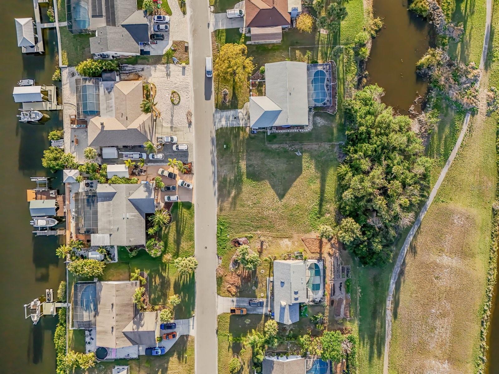 901 EAGLE LN, APOLLO BEACH, FL, 33572