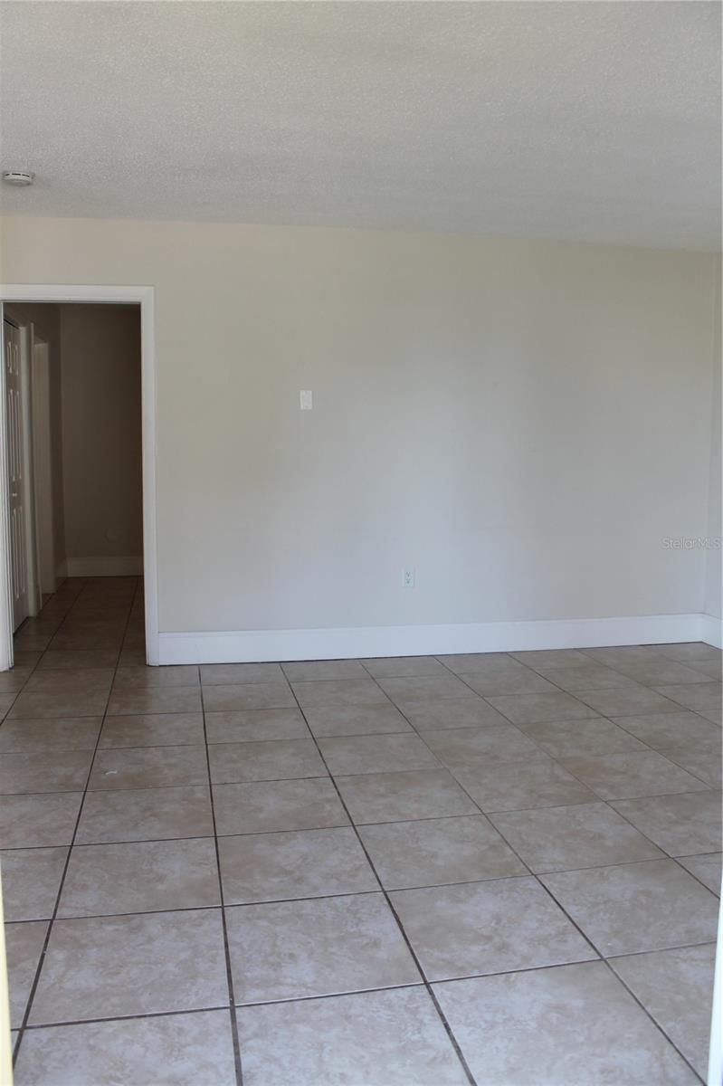1196 ANGLE RD #B, DUNEDIN, FL, 34698