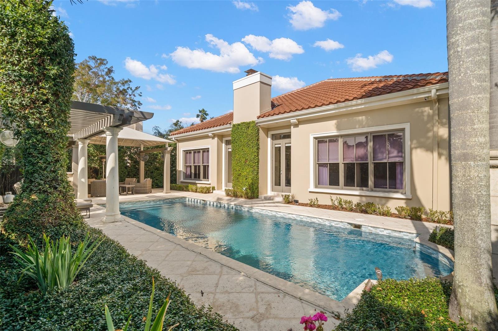 4520 W WOODMERE RD, TAMPA, FL, 33609