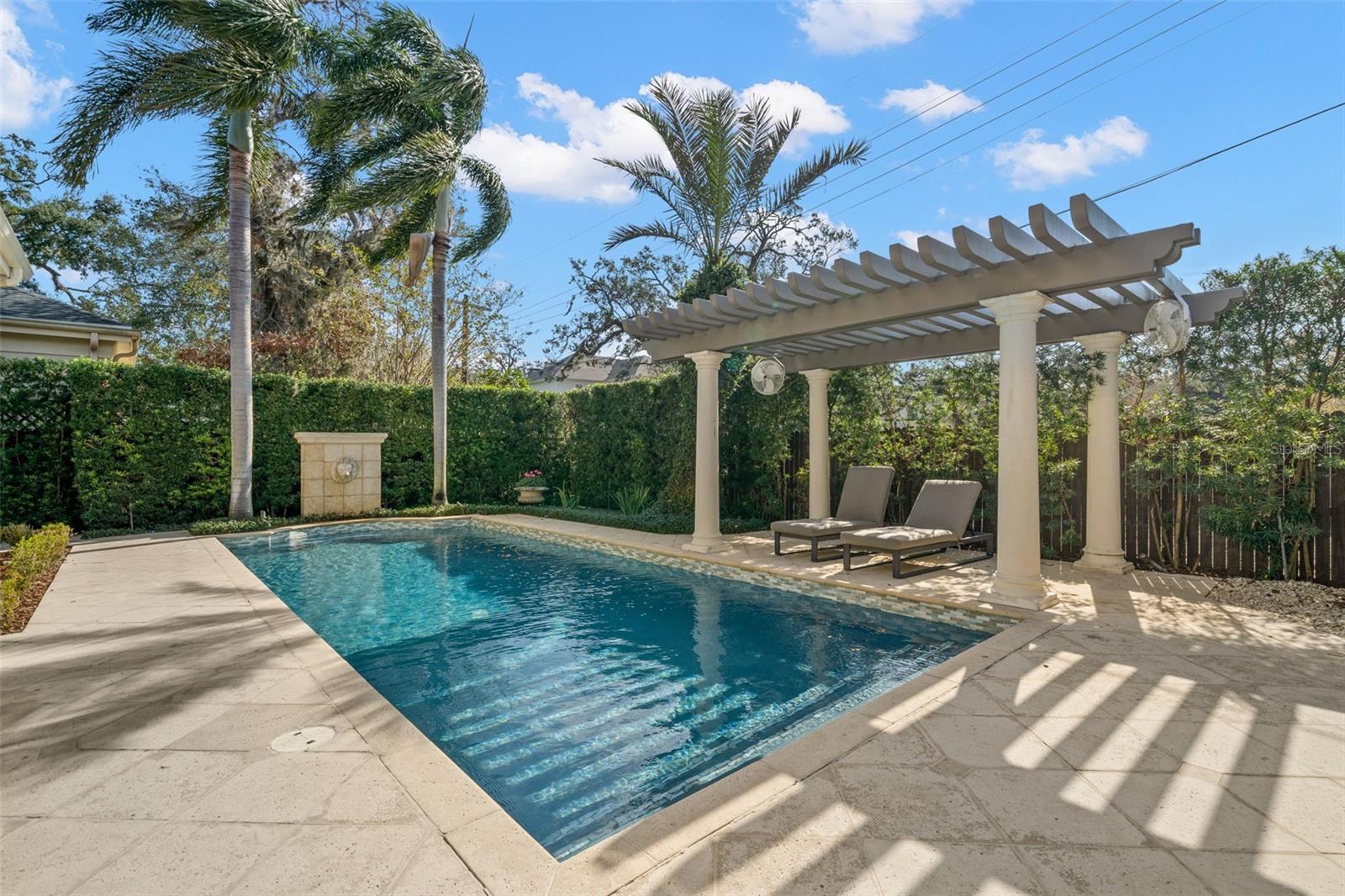 4520 W WOODMERE RD, TAMPA, FL, 33609
