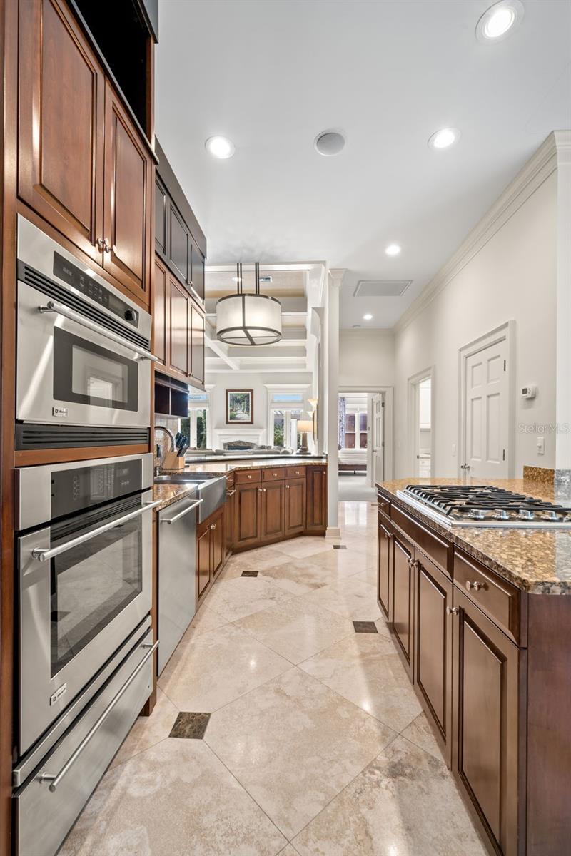 4520 W WOODMERE RD, TAMPA, FL, 33609