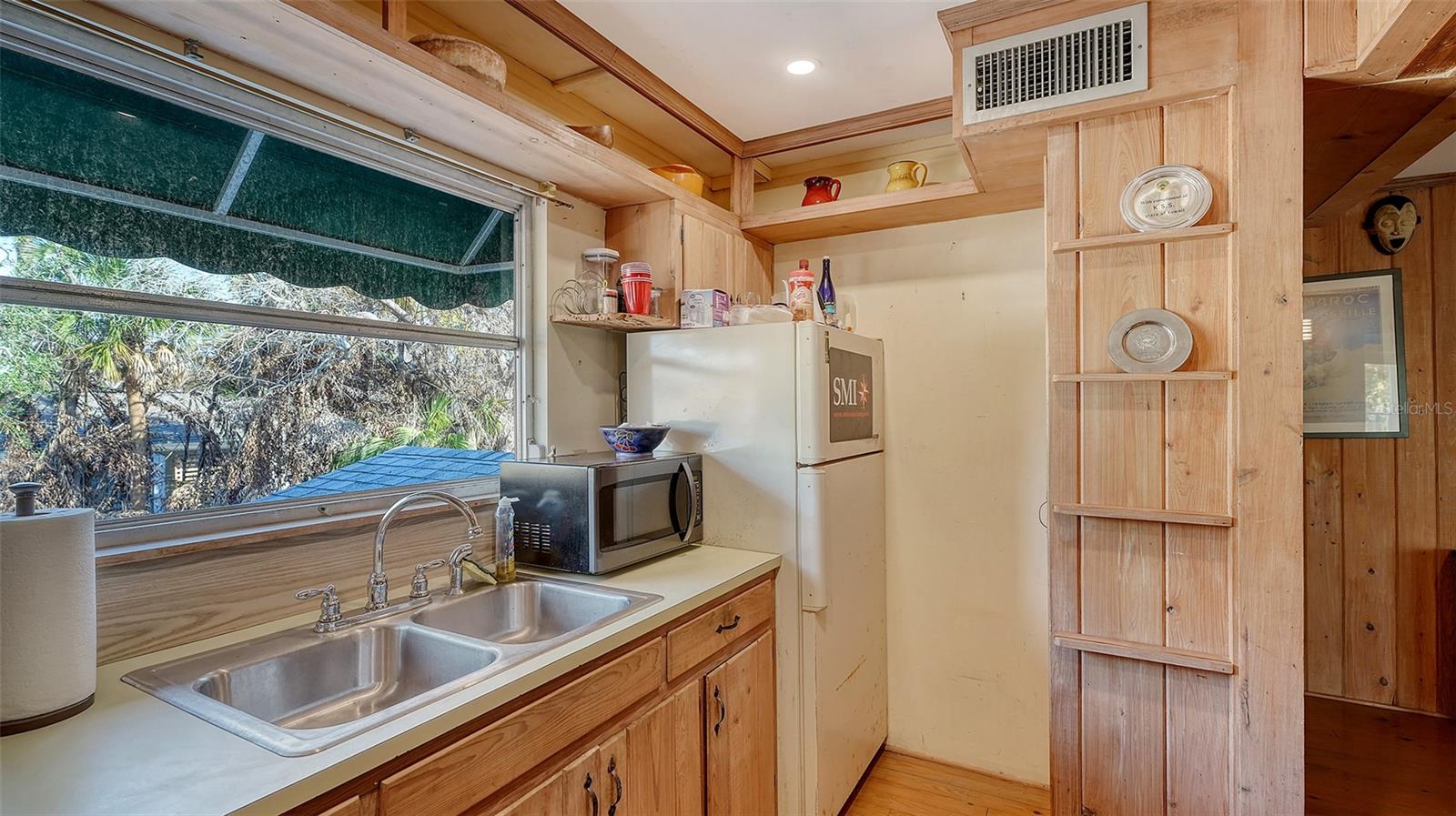 8440 MIDNIGHT PASS RD, SARASOTA, FL, 34242