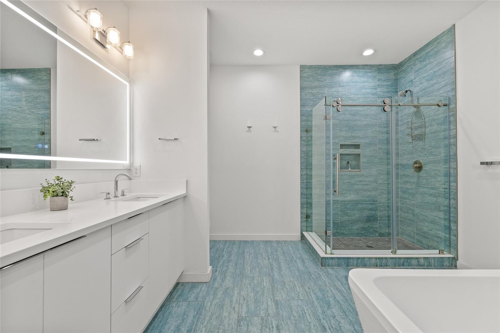 2705 W HORATIO ST #2, TAMPA, FL, 33609