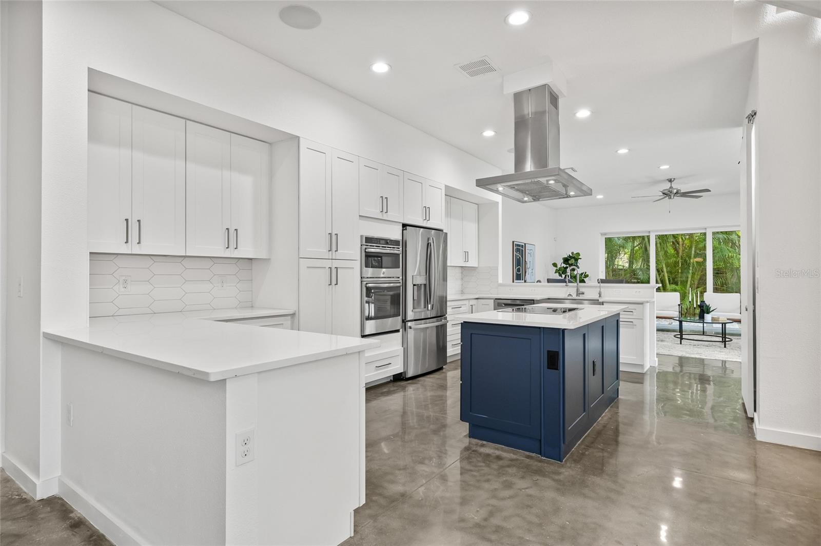 2705 W HORATIO ST #2, TAMPA, FL, 33609