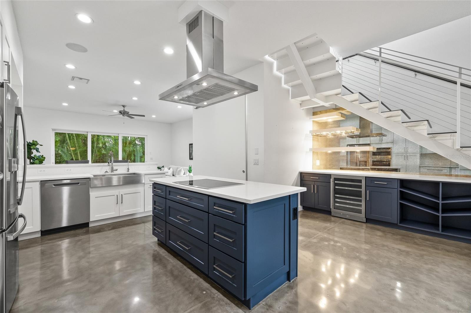 2705 W HORATIO ST #2, TAMPA, FL, 33609