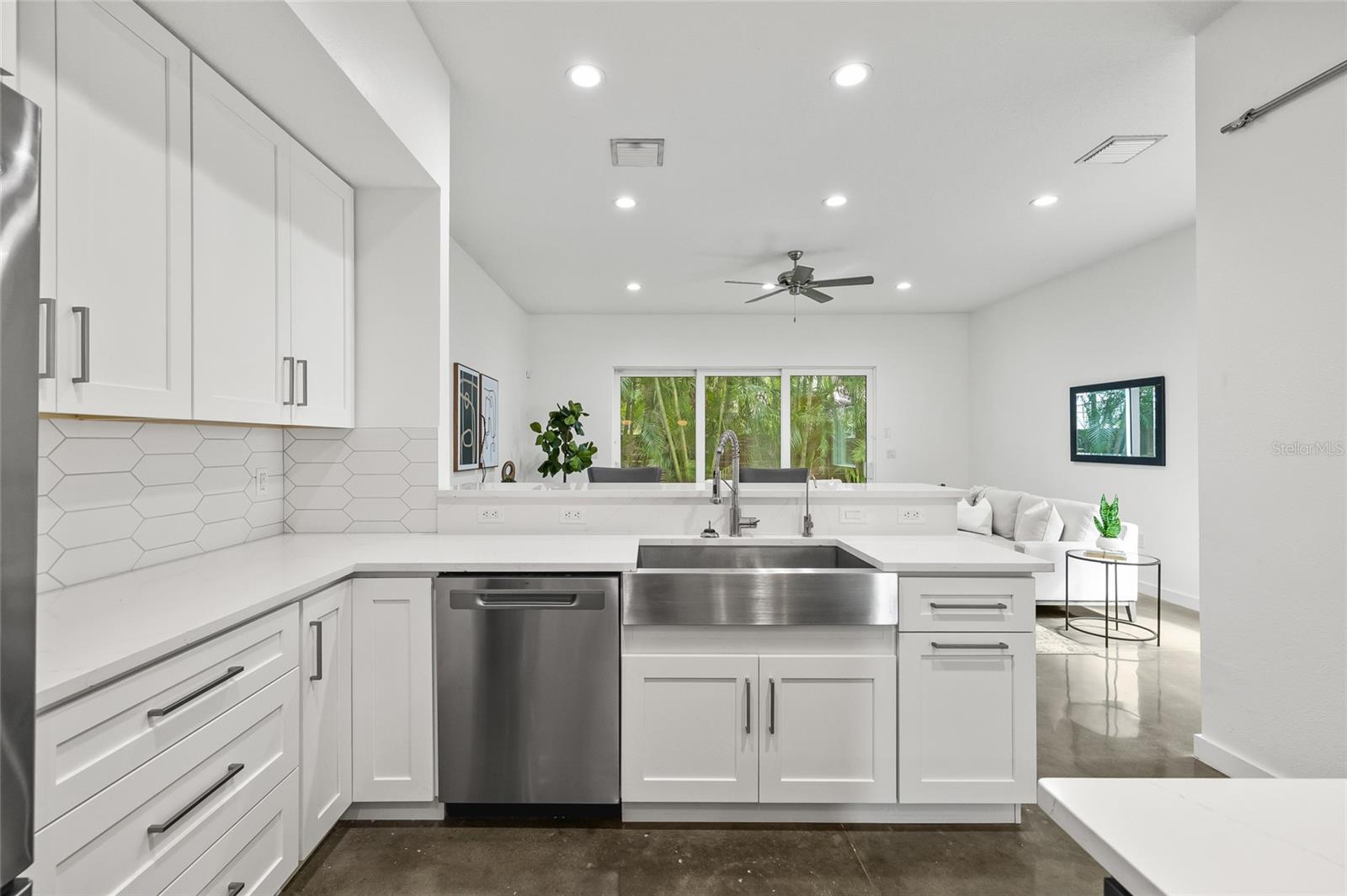 2705 W HORATIO ST #2, TAMPA, FL, 33609