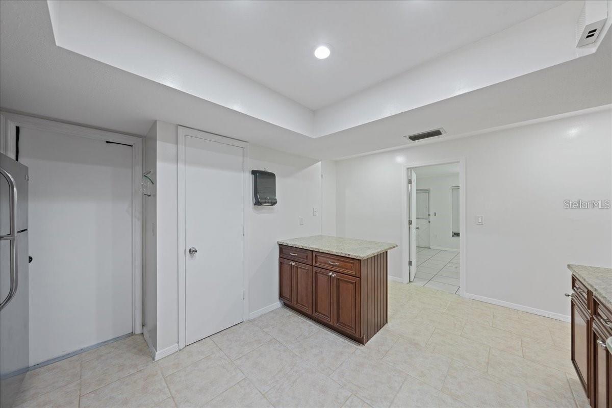 3803 PIN OAKS ST, SARASOTA, FL, 34232