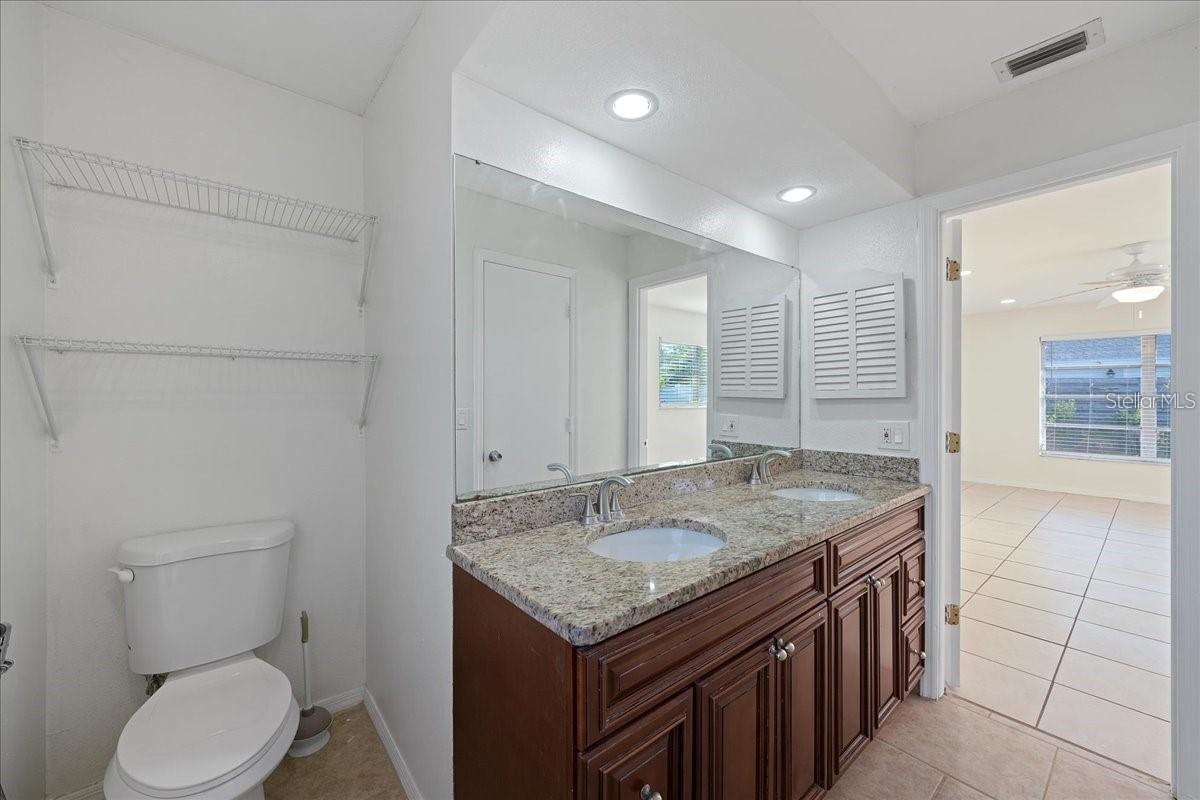 3803 PIN OAKS ST, SARASOTA, FL, 34232