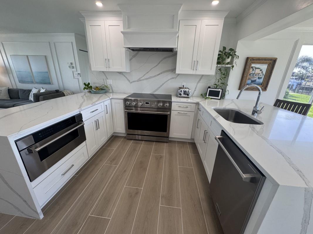 221 SORRENTO CT, PUNTA GORDA, FL, 33950