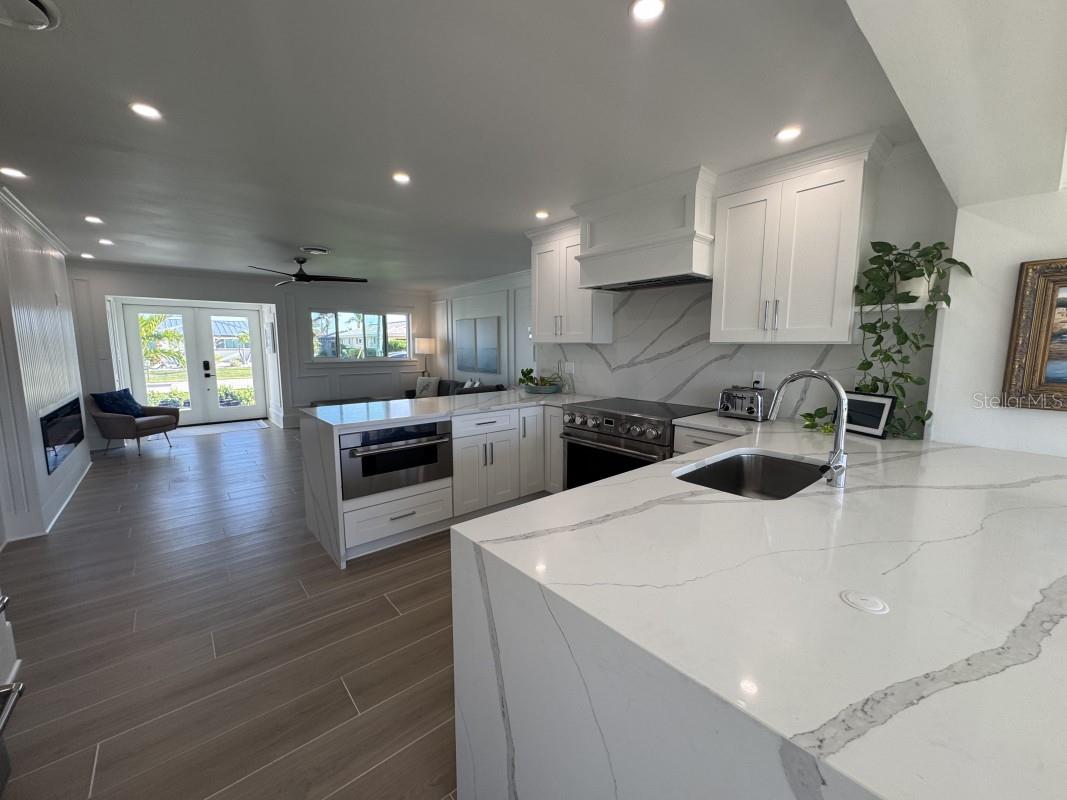 221 SORRENTO CT, PUNTA GORDA, FL, 33950