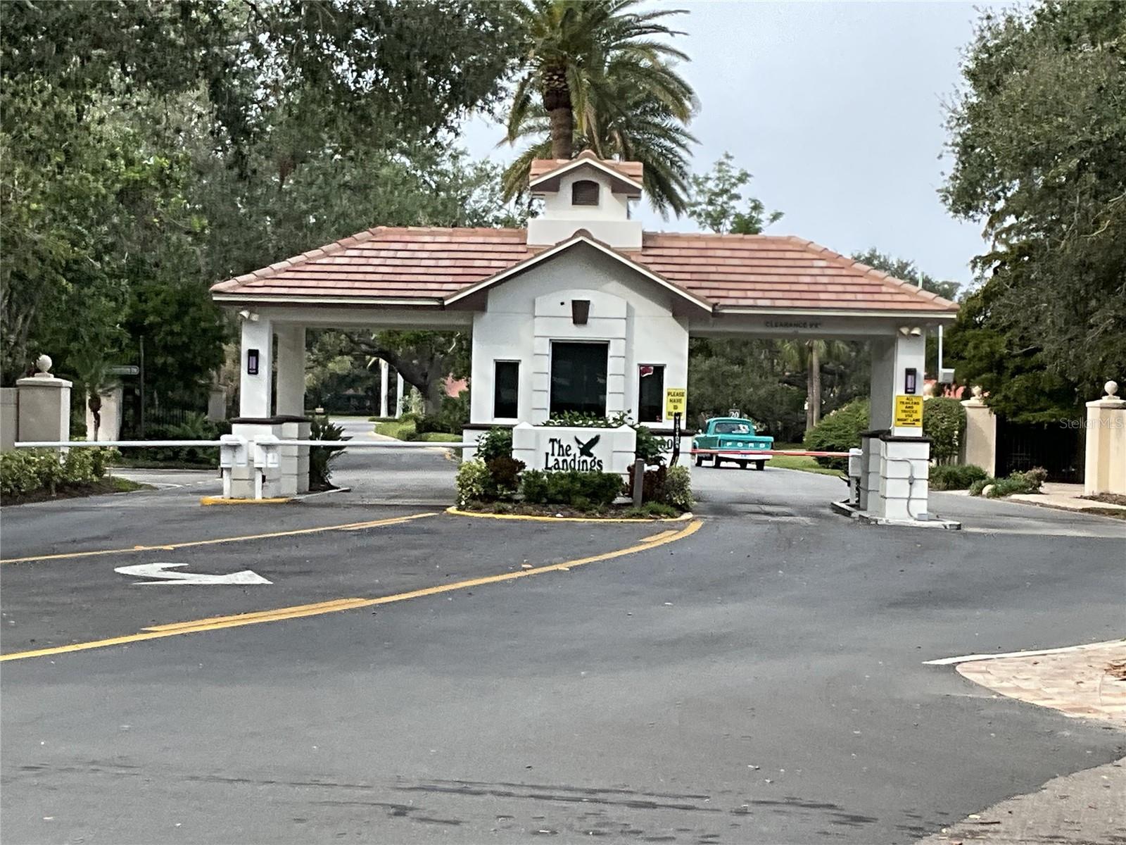 1323 LANDINGS DR #12, SARASOTA, FL, 34231