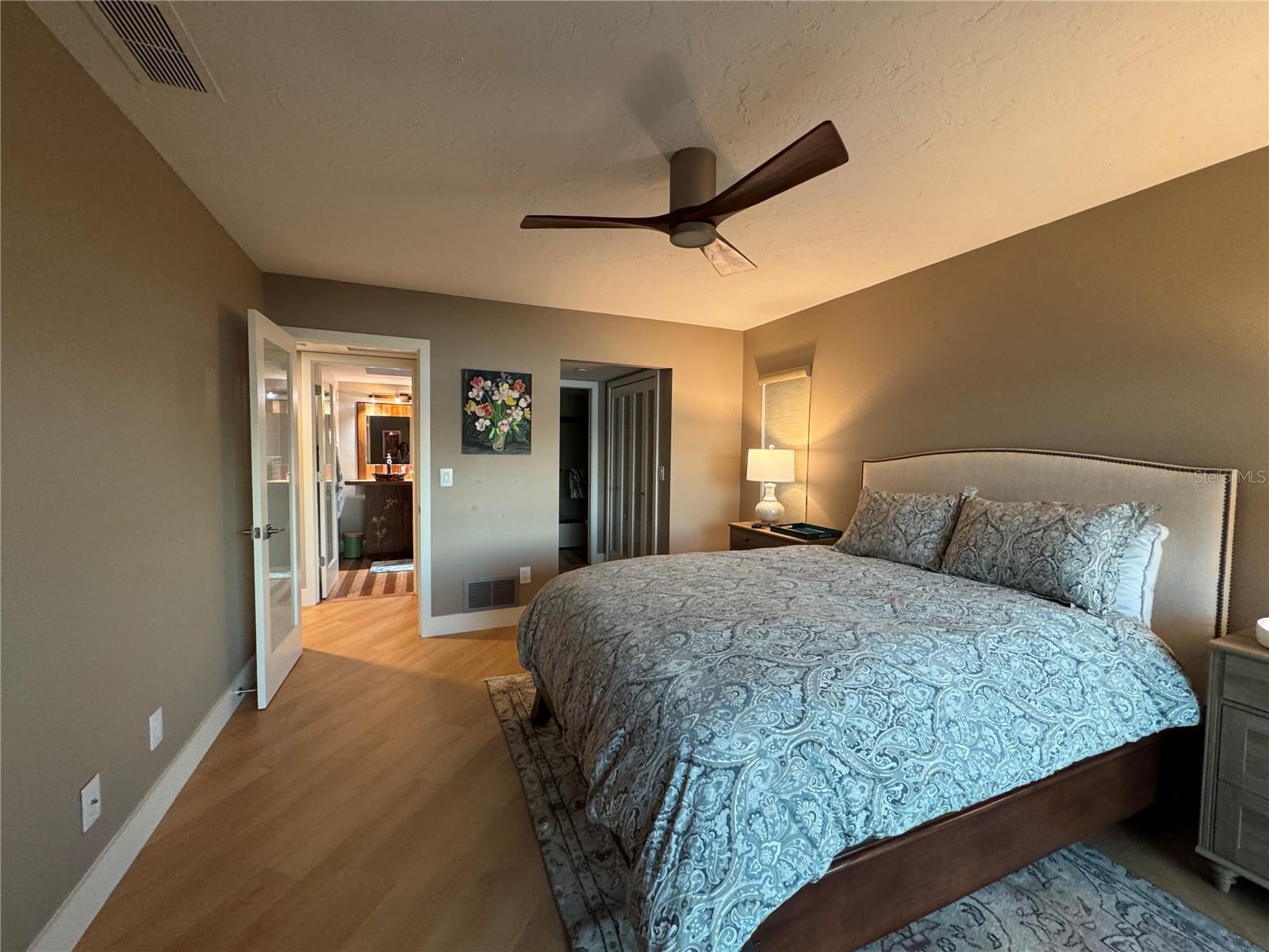 1323 LANDINGS DR #12, SARASOTA, FL, 34231