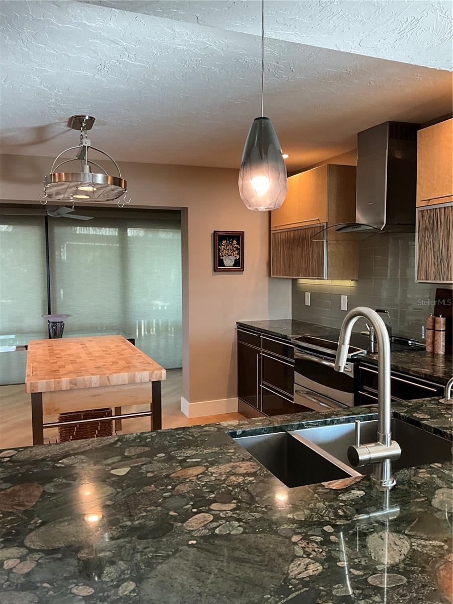 1323 LANDINGS DR #12, SARASOTA, FL, 34231