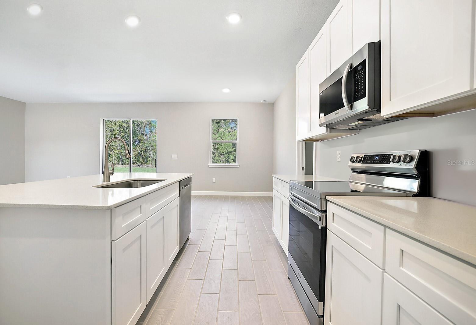 541 MARION OAKS GOLF RD, OCALA, FL, 34473