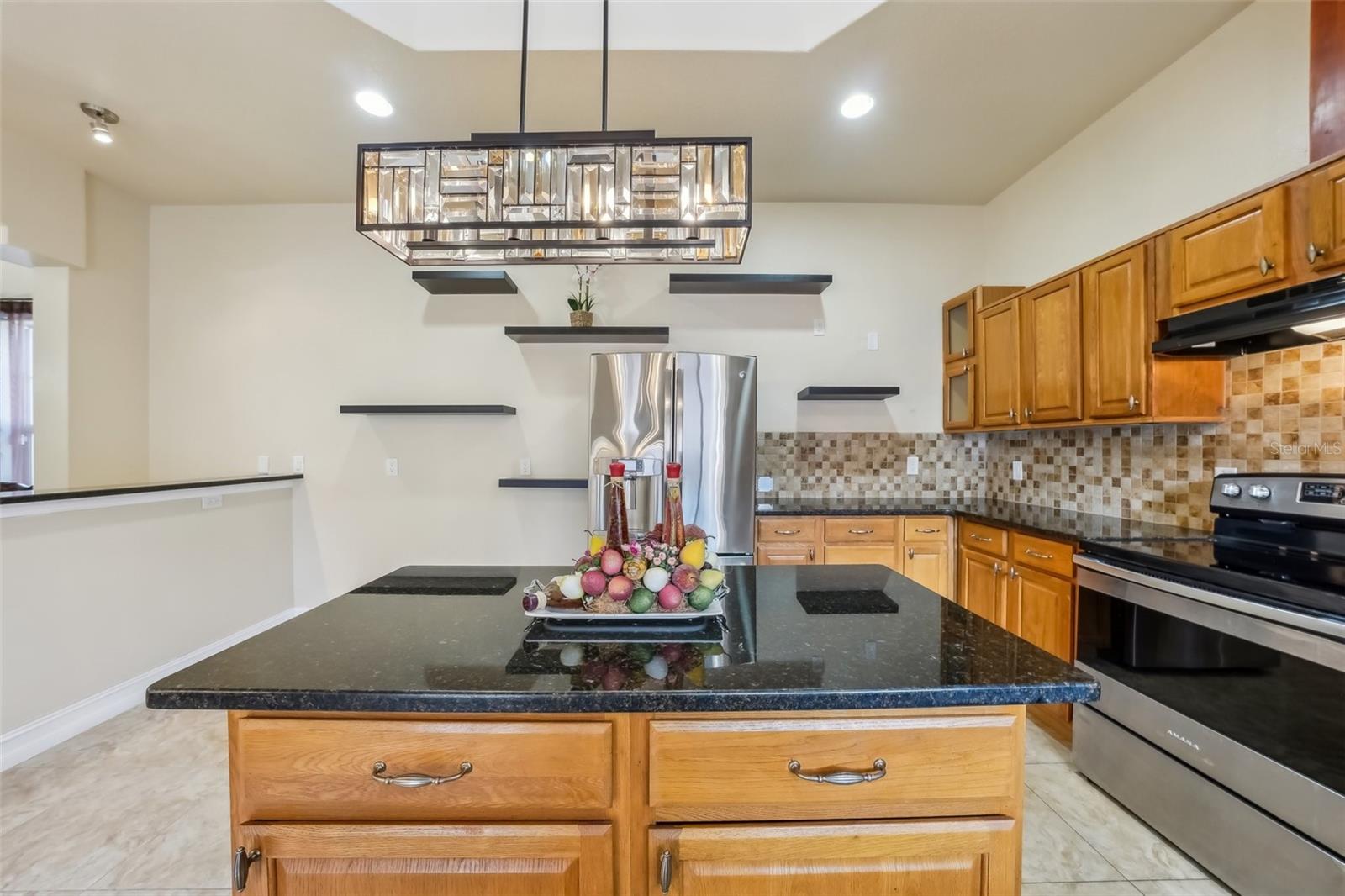 5269 61ST WAY N, KENNETH CITY, FL, 33709
