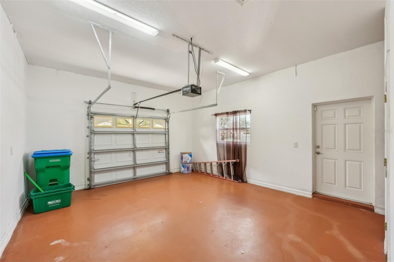 5269 61ST WAY N, KENNETH CITY, FL, 33709