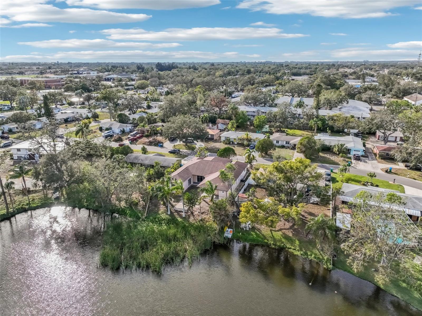 5269 61ST WAY N, KENNETH CITY, FL, 33709