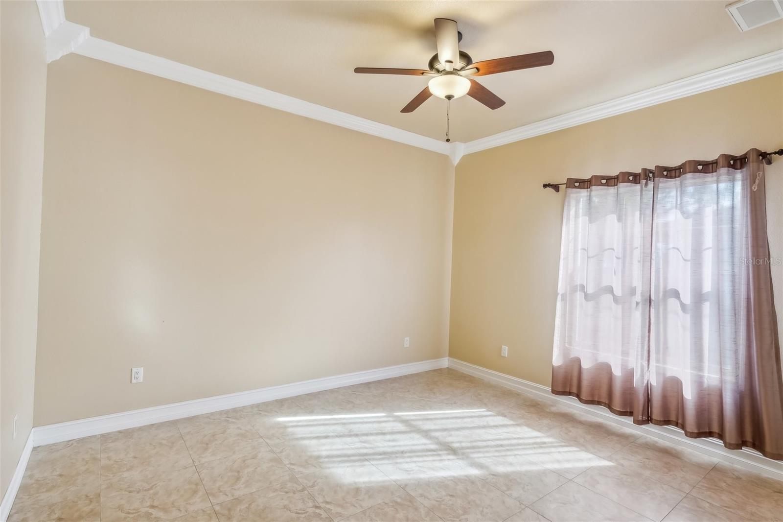 5269 61ST WAY N, KENNETH CITY, FL, 33709