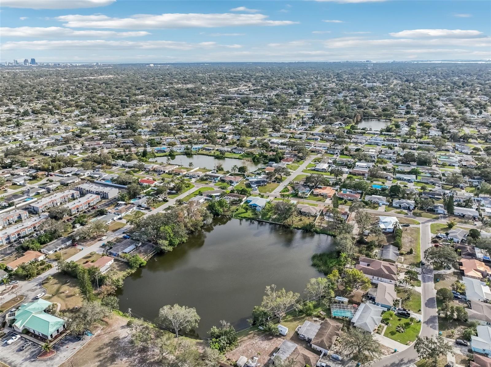 5269 61ST WAY N, KENNETH CITY, FL, 33709