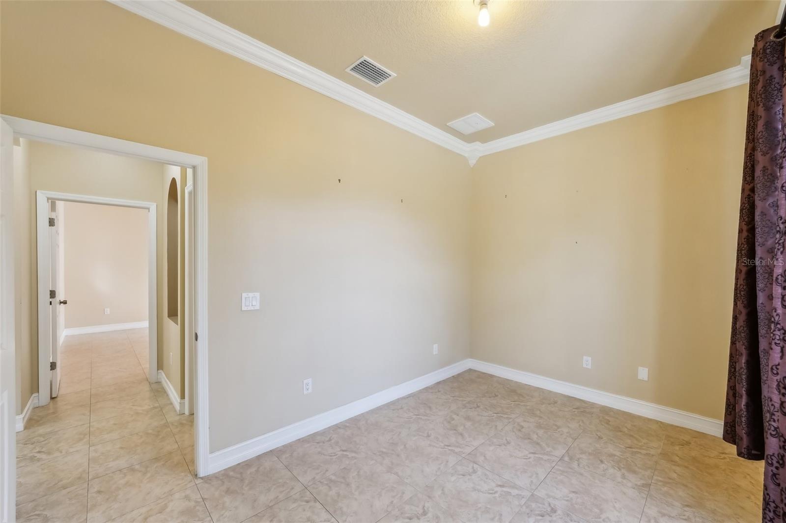 5269 61ST WAY N, KENNETH CITY, FL, 33709