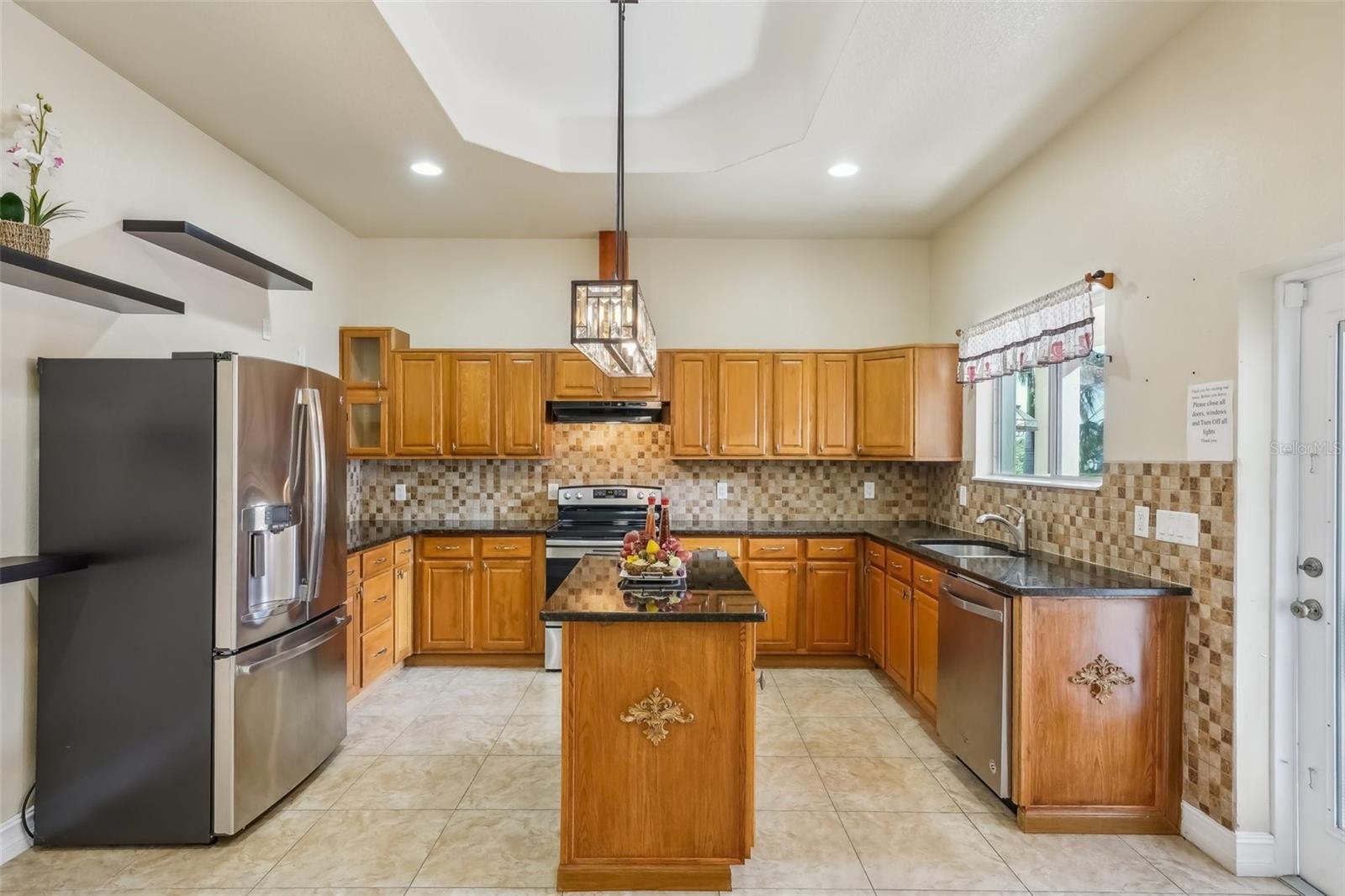 5269 61ST WAY N, KENNETH CITY, FL, 33709
