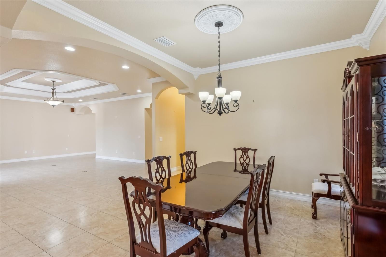 5269 61ST WAY N, KENNETH CITY, FL, 33709