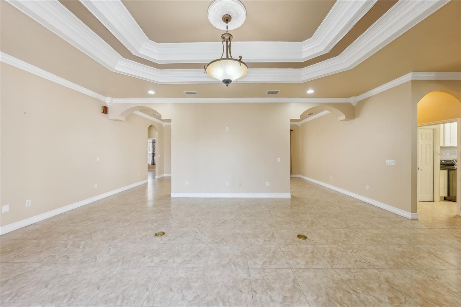 5269 61ST WAY N, KENNETH CITY, FL, 33709