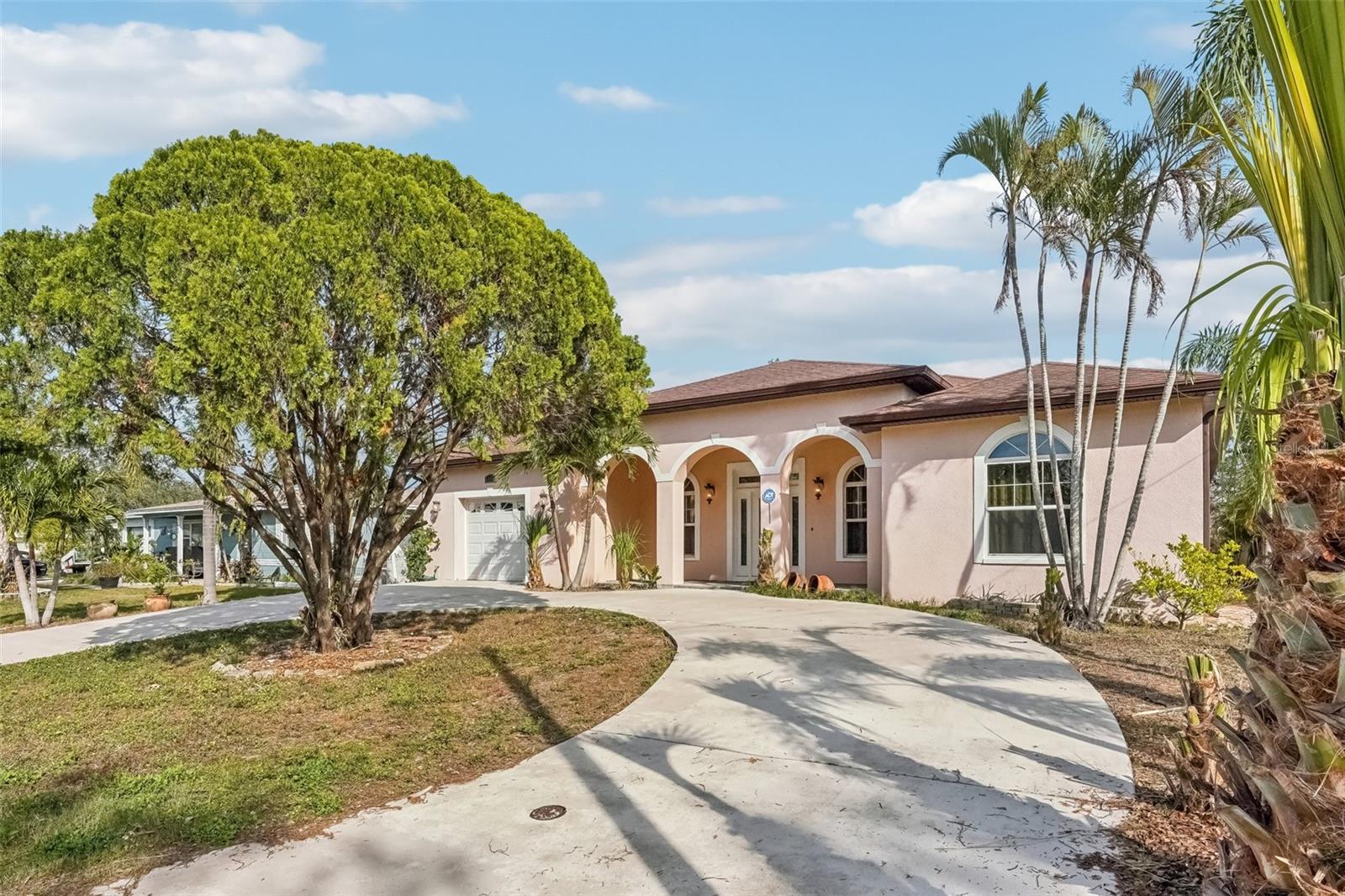 5269 61ST WAY N, KENNETH CITY, FL, 33709