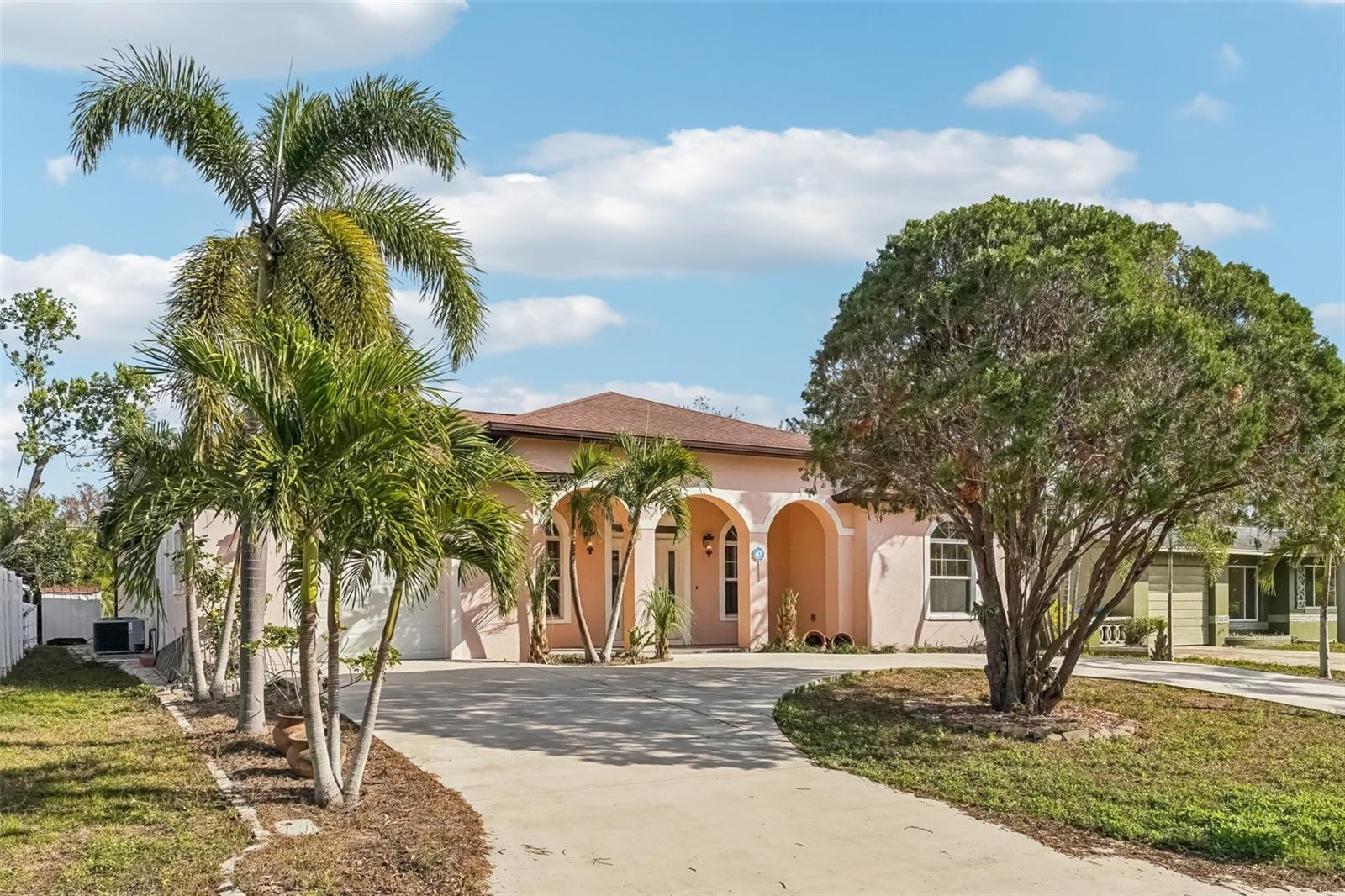 5269 61ST WAY N, KENNETH CITY, FL, 33709