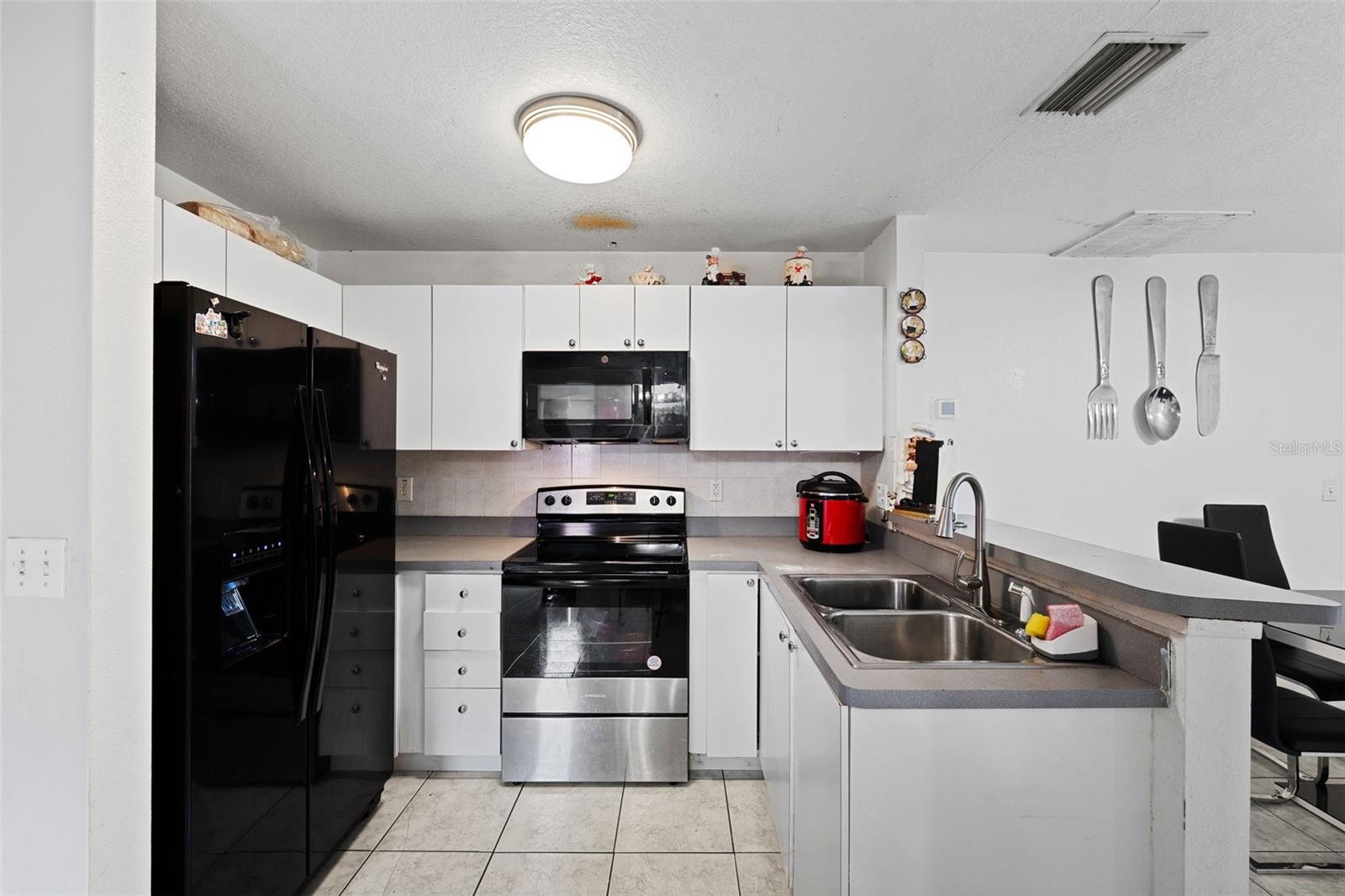3330-3332 W HEITER ST, TAMPA, FL, 33607