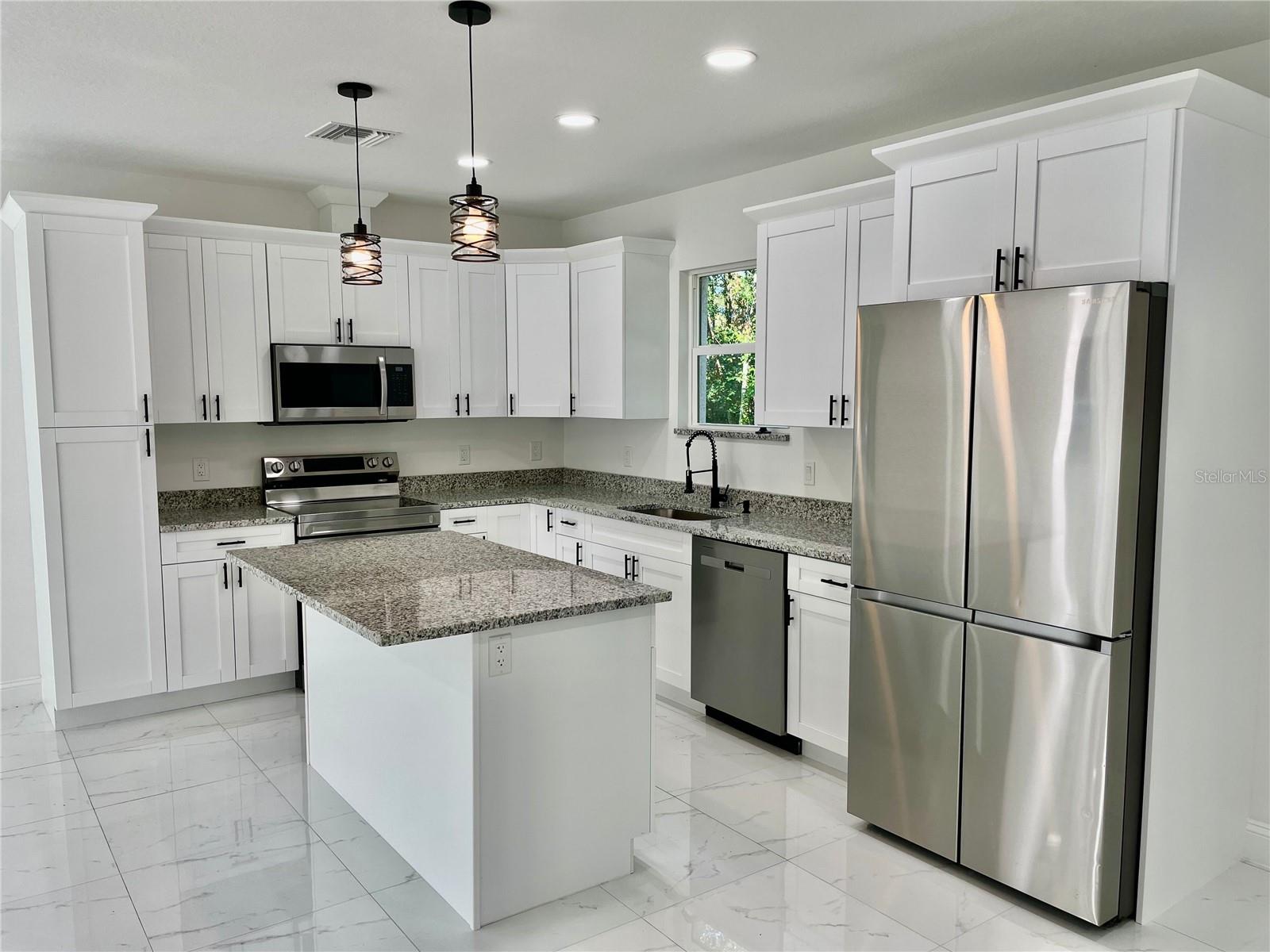 16417 LAKE BYRD DR, TAMPA, FL, 33618