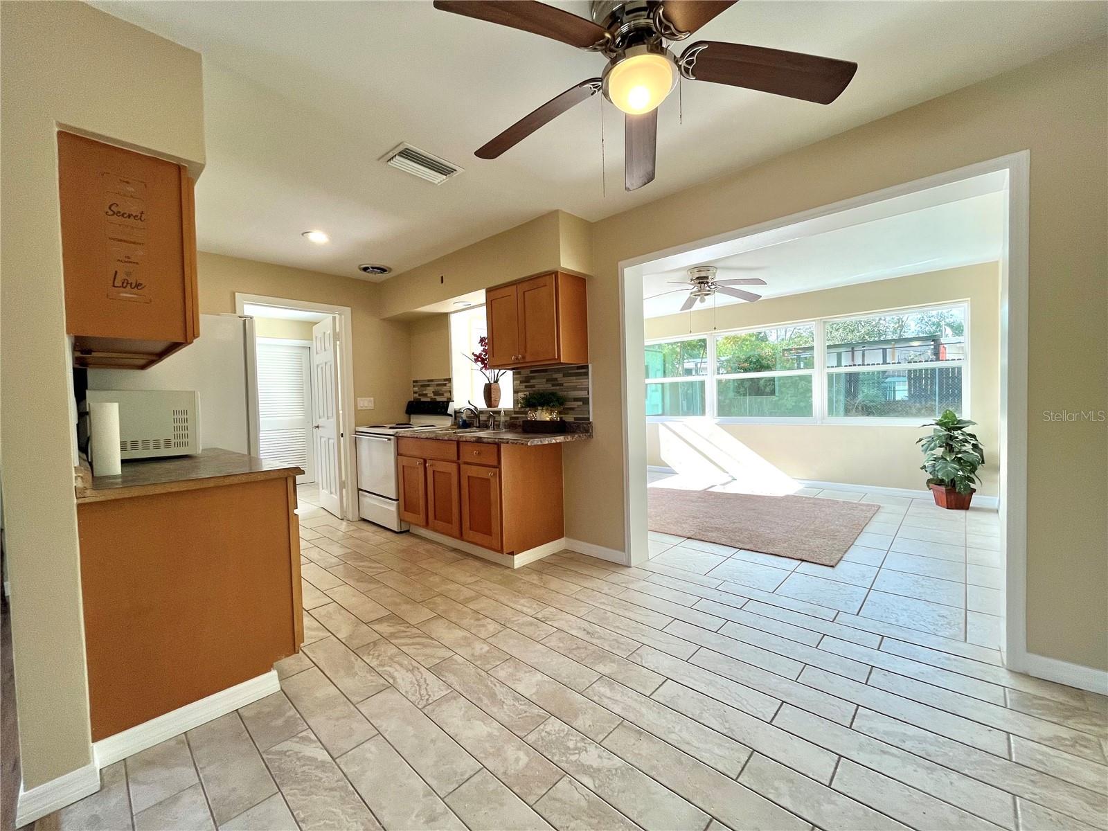 6 S COLUMBUS ST, BEVERLY HILLS, FL, 34465