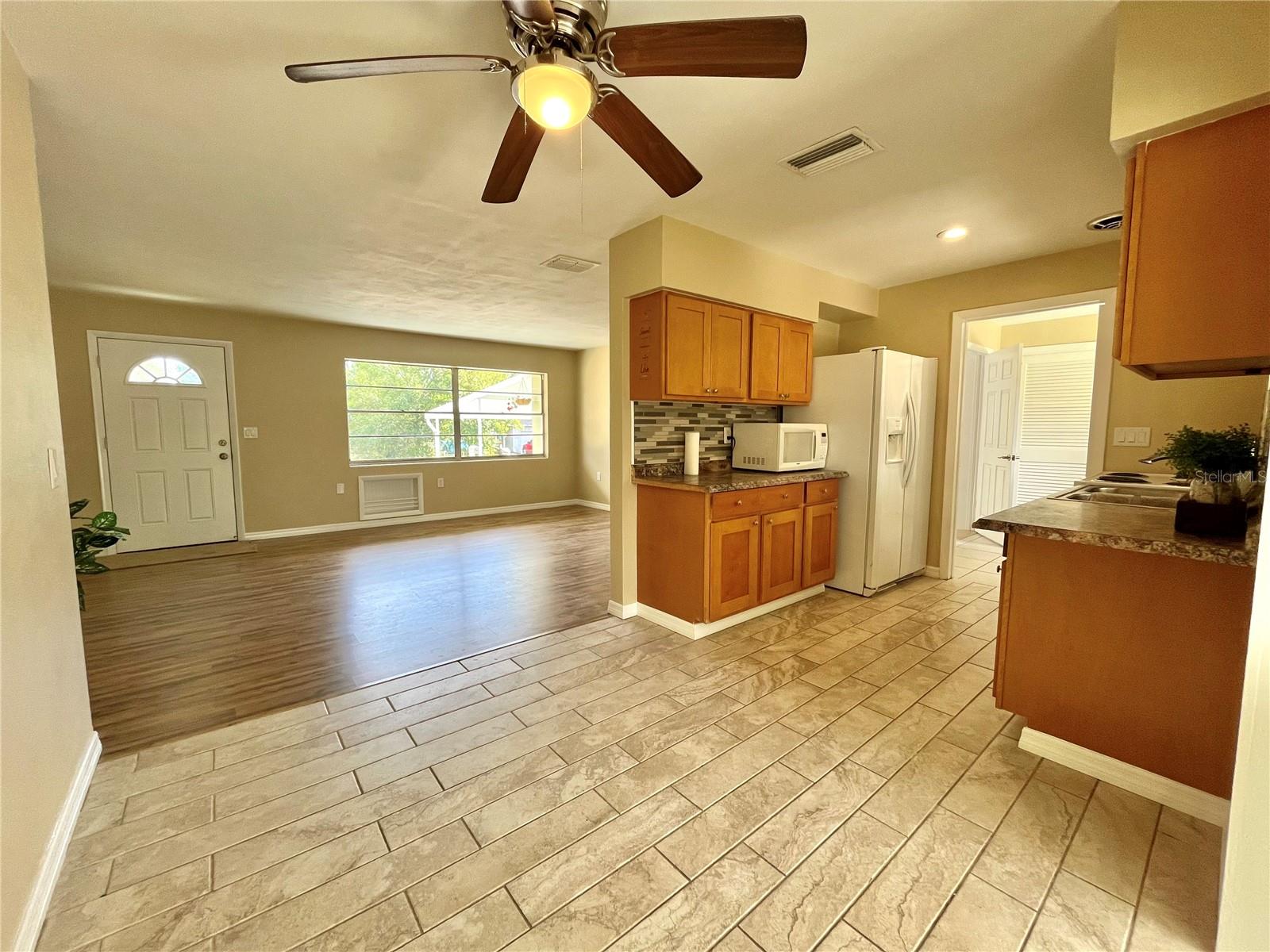 6 S COLUMBUS ST, BEVERLY HILLS, FL, 34465