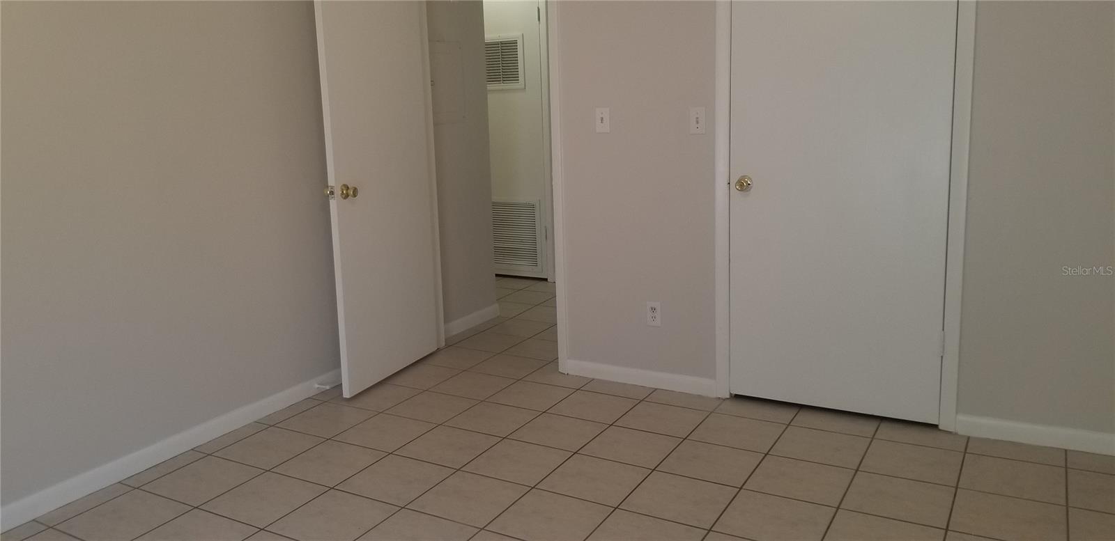 11614 VALENCIA DR #B, SEFFNER, FL, 33584