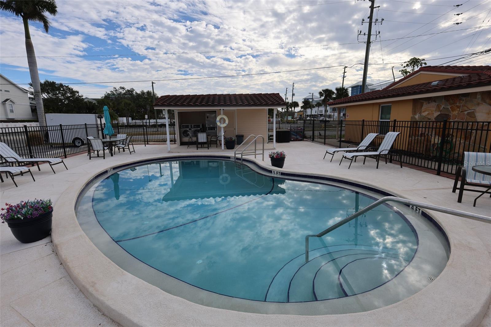 2600 N PAULA DR #2B, DUNEDIN, FL, 34698