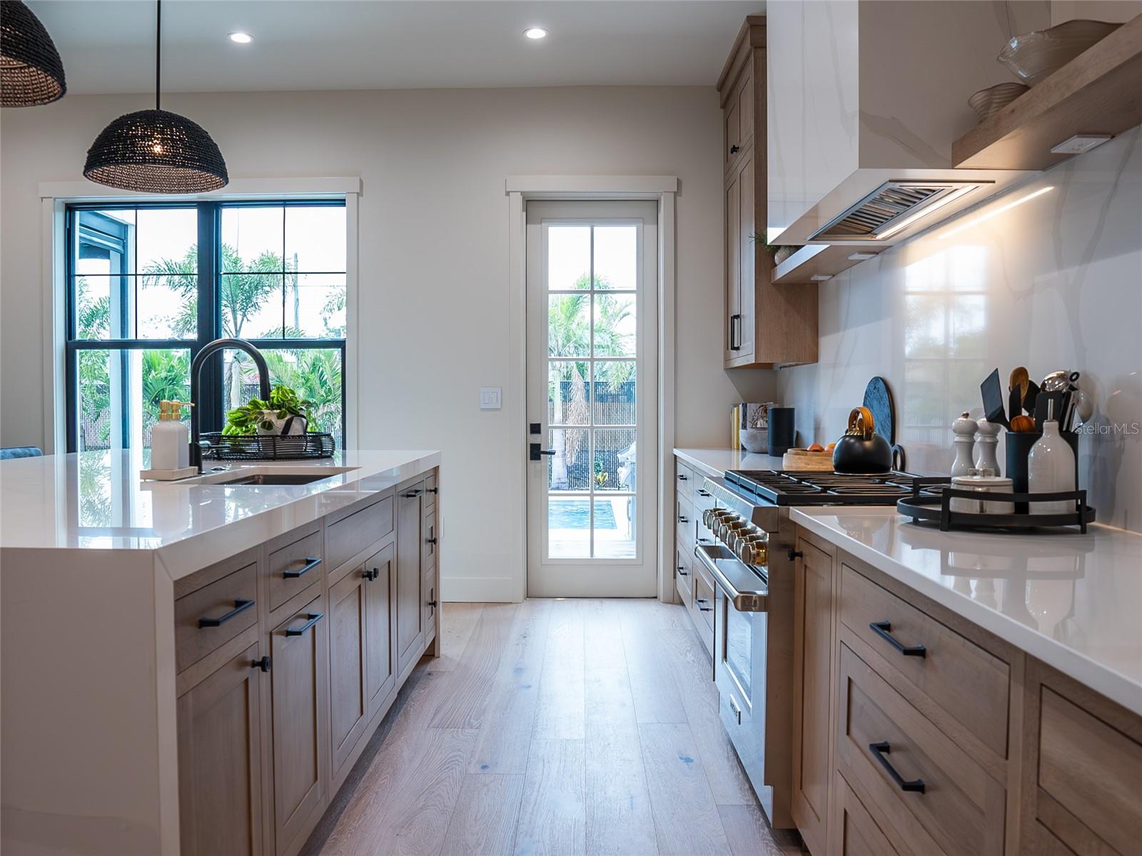 2311 GROVE ST, SARASOTA, FL, 34239